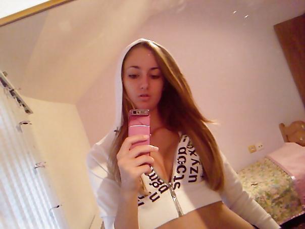22P Sexy Serbian girls 4