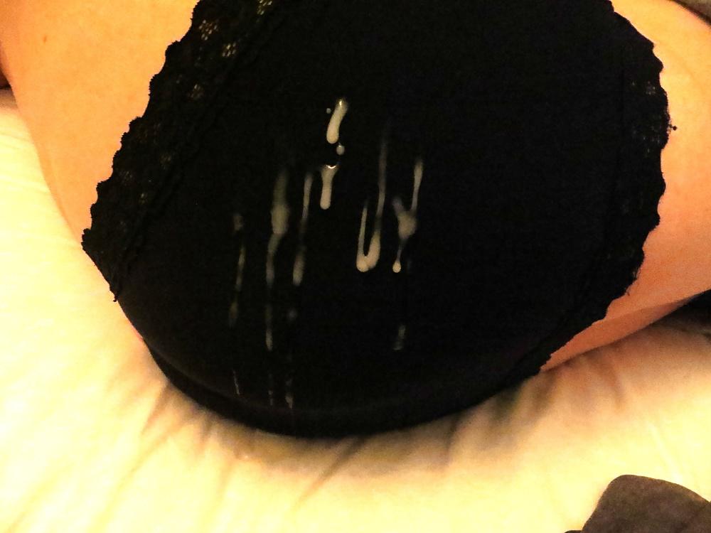25P Michelle's sexy ass to make you hard again...