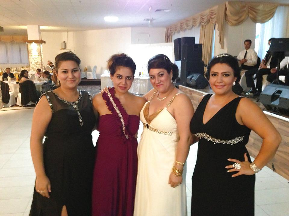 15P Turkish girls in Night Dresses! Dirty Comments please!