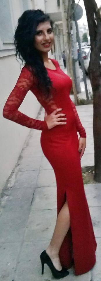 15P Turkish girls in Night Dresses! Dirty Comments please!