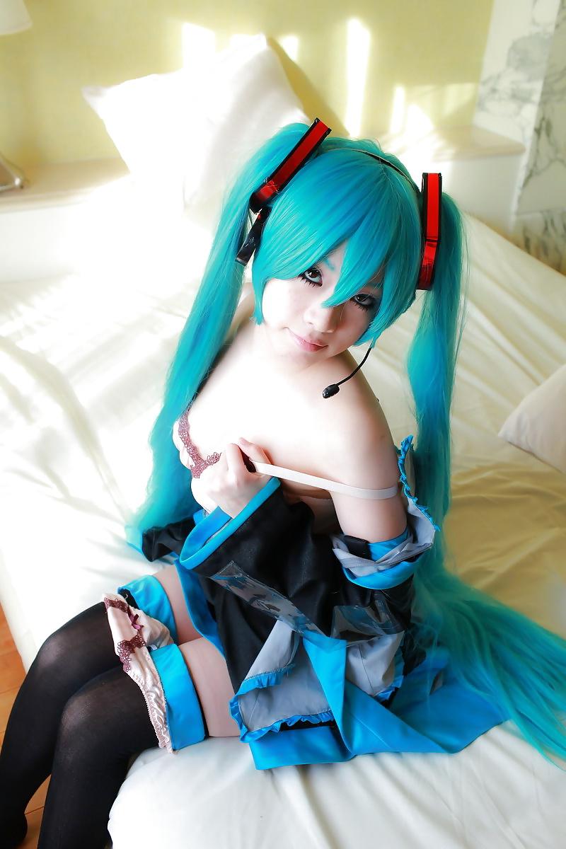 25P Hatsune Miku Cosplay