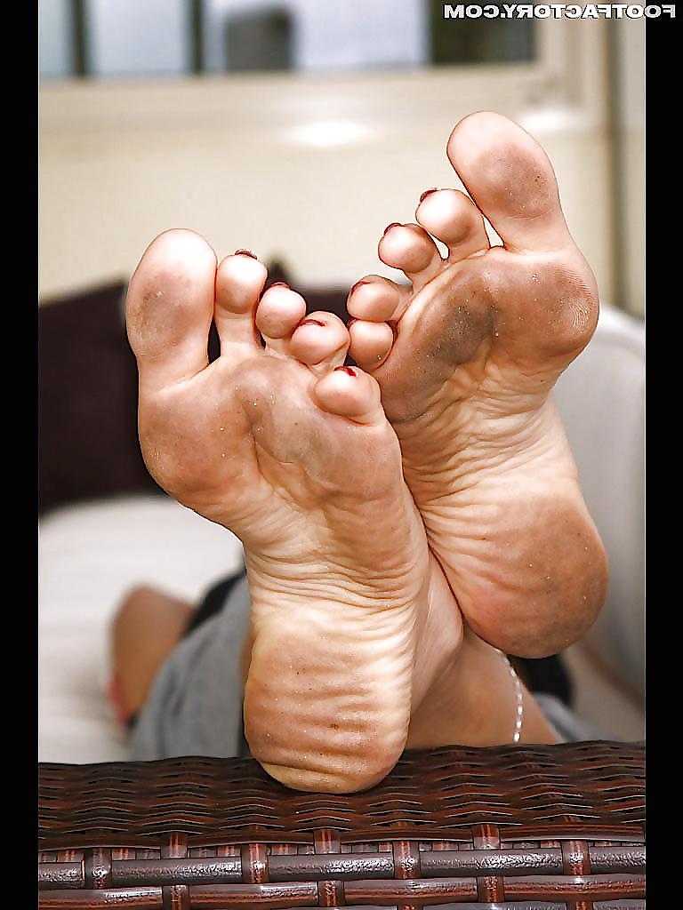 15P Feet: Dirty Soles #7