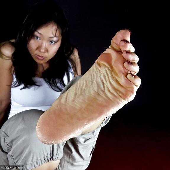 11P Wrinkled Dirty Asian Soles 