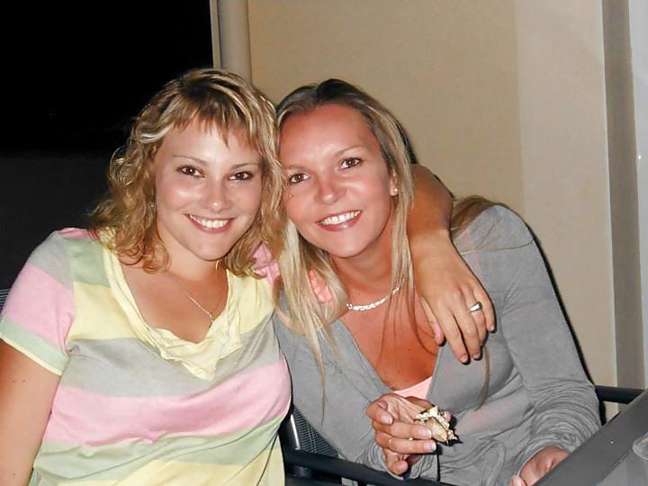 23P French salopes Facebook friends