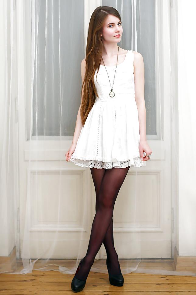 25P Hot pantyhose babes 44