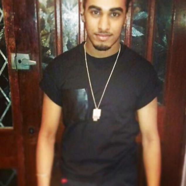 25P Hot Pakistani Guys!