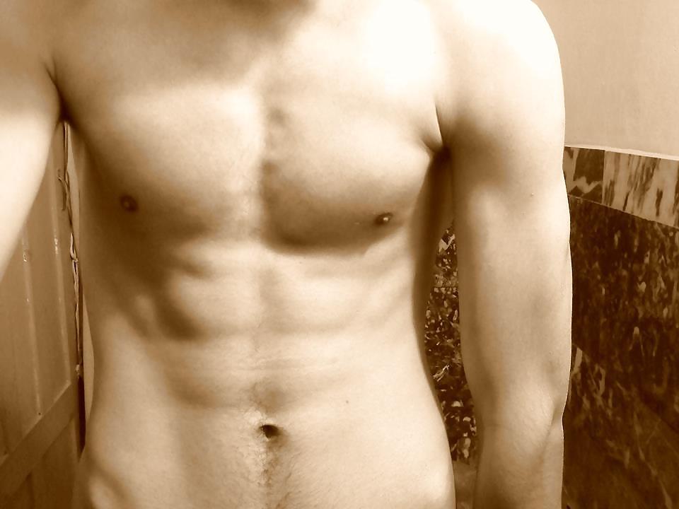 25P Hot Pakistani Guys!