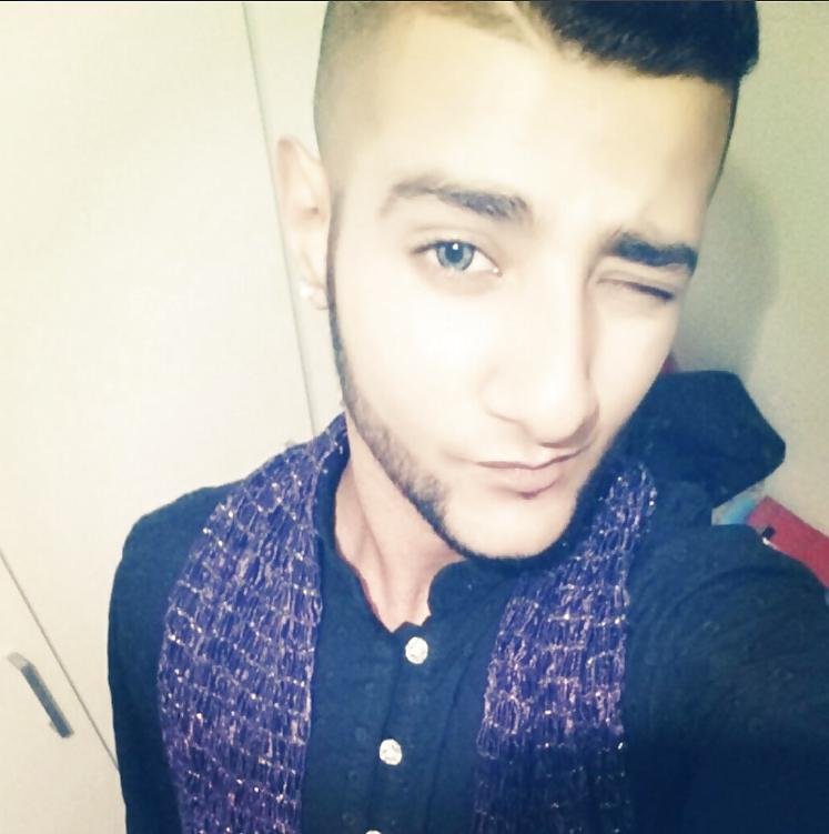 25P Hot Pakistani Guys!