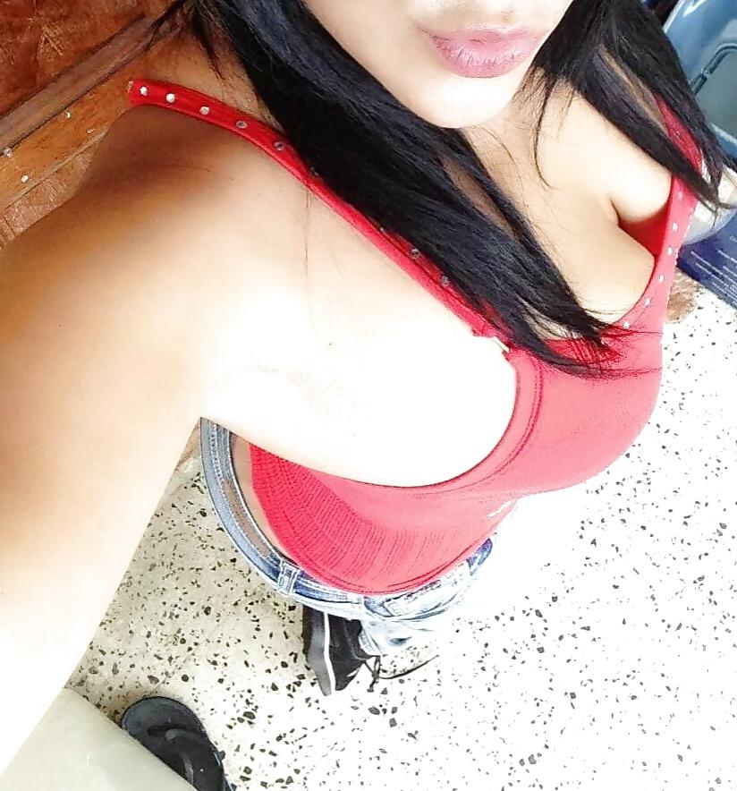 8P Thick latina perfection