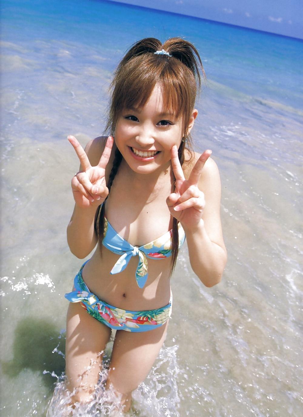 20P Japanese Girl Swimwear 08