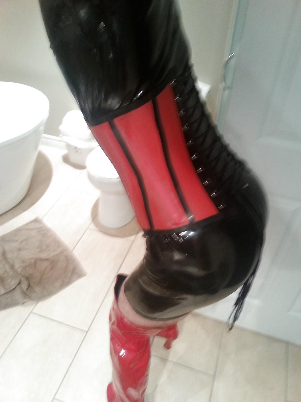 8P Corset latex