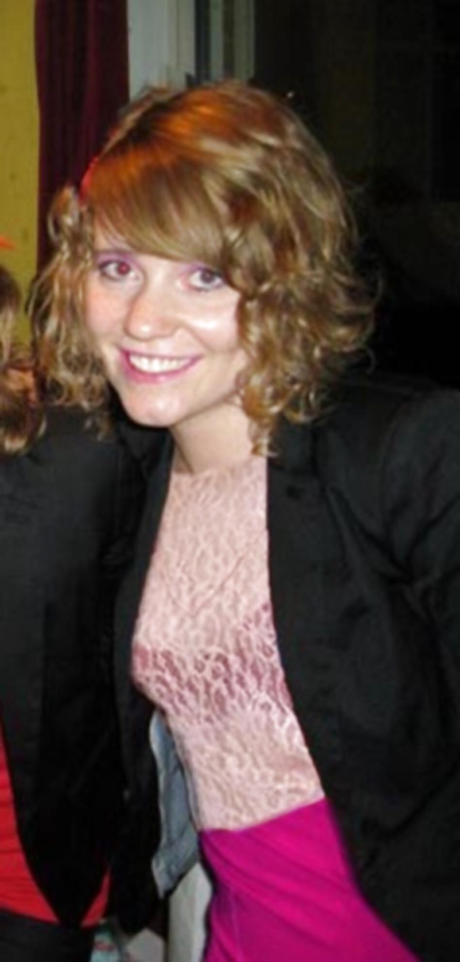 8P Who wants to fuck this girl?