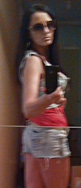 25P Serbian milf Romina