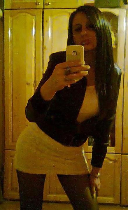 25P Serbian milf Romina
