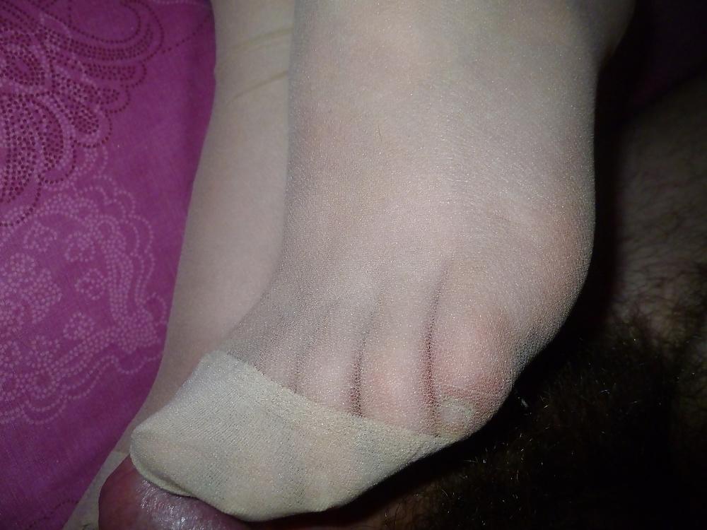9P Footjob cyr14
