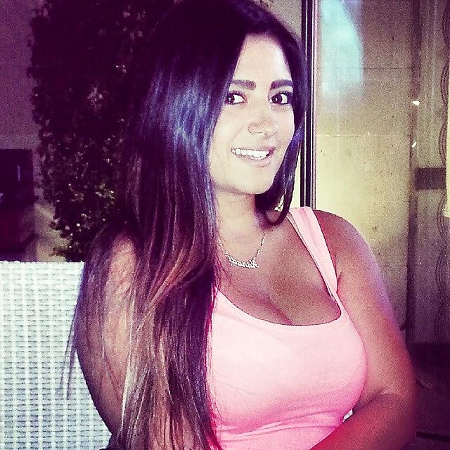 25P Arab beauty 27 - Cum on her 