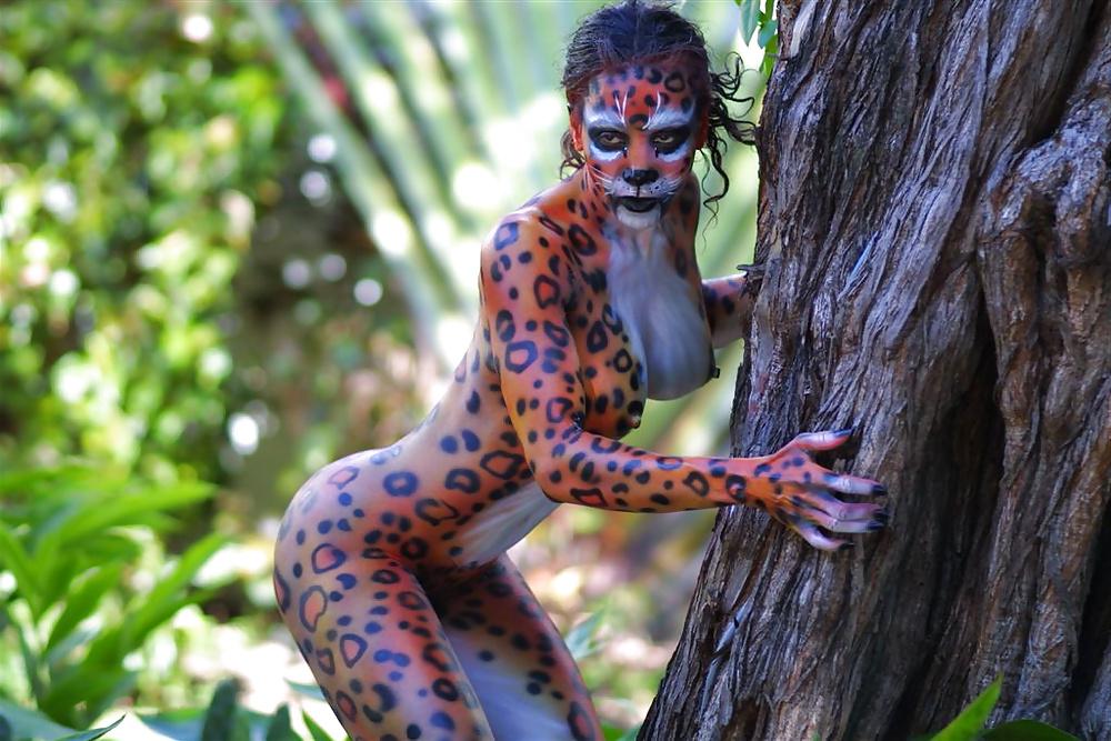 21P BODY PAINT 1 (LORDLONE)