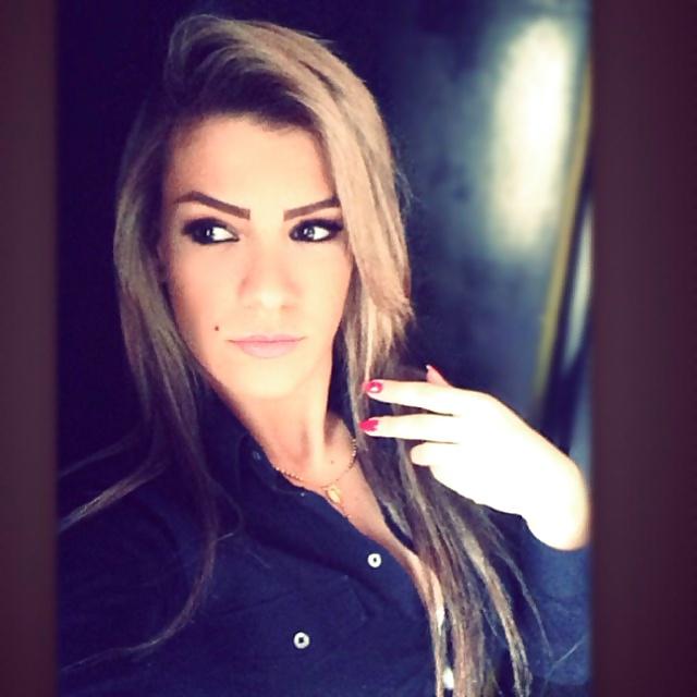 25P Arab beauty 28 - Cum on her