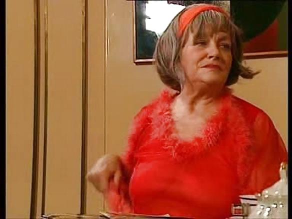 12P Does anyone recognize this granny?