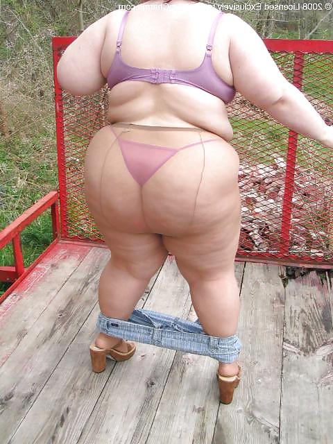 20P Grannys in pantyhose