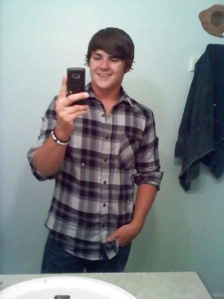 8P RONNY BURZINSKI Zac Efron Wanna Be Football Player