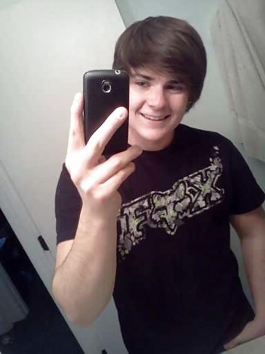 8P RONNY BURZINSKI Zac Efron Wanna Be Football Player