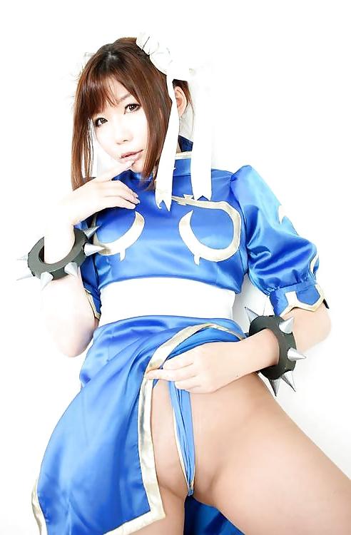 9P Sexy cosplay girls