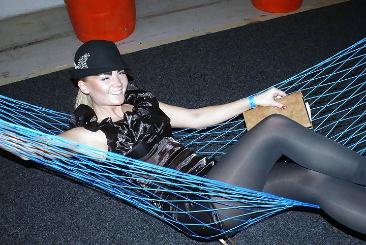 25P Romanian girls in pantyhose