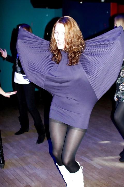 25P Romanian girls in pantyhose