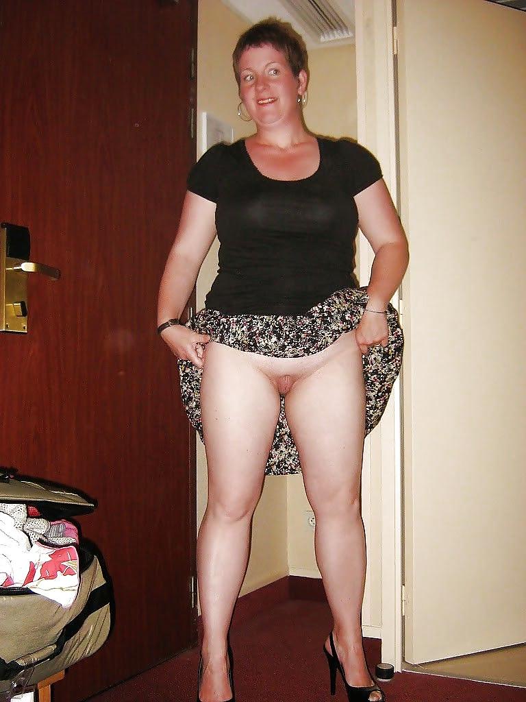 25P Please Lift Your Skirt Or Dress 2
