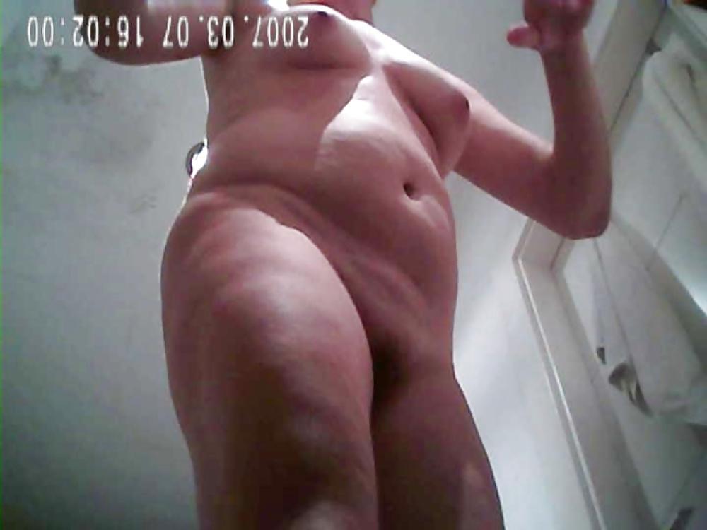 25P Lovely body on hidden cam
