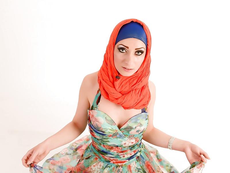 22P Half European - Half Middle-eastern