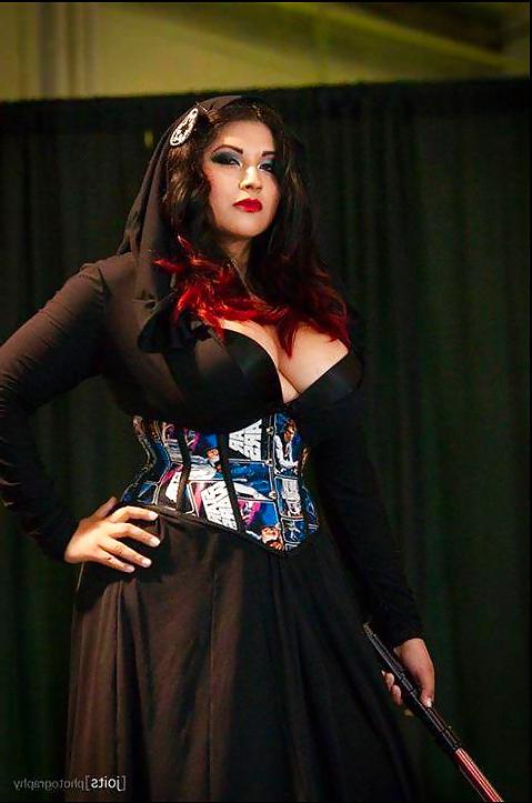 9P Cosplay Hotties
