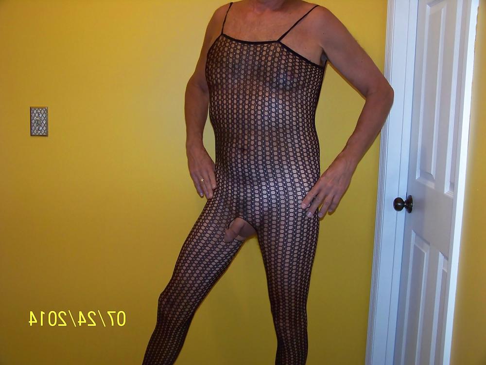 12P Feeling sexy in my fishnet body suit