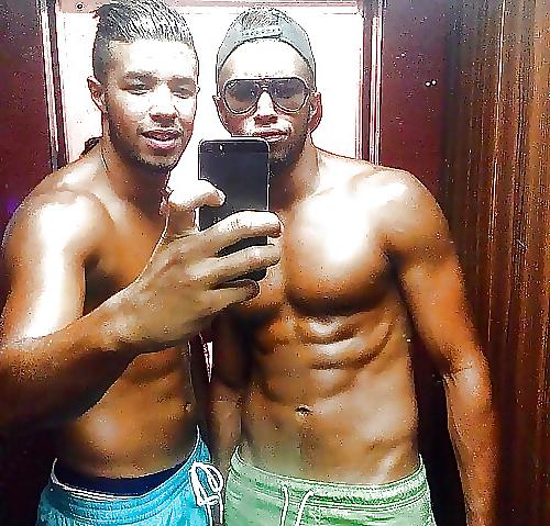 17P Big Moroccan Men Hot Wifes Would Love To Fuck!!
