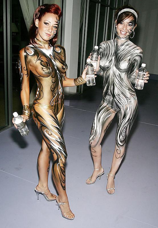 25P Body painting