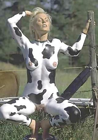 25P Body painting