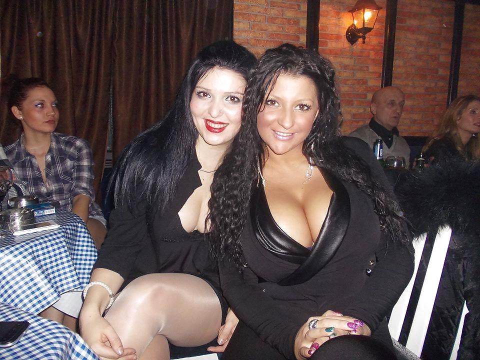25P Serbian Milfs V