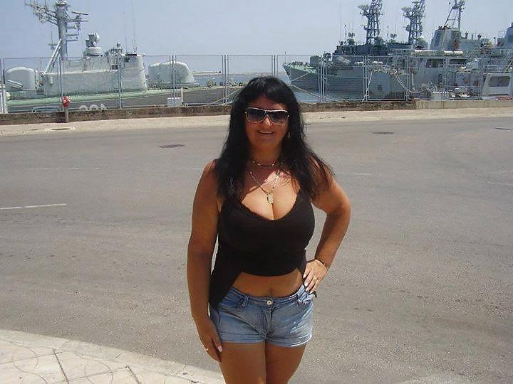 25P Serbian Milfs V