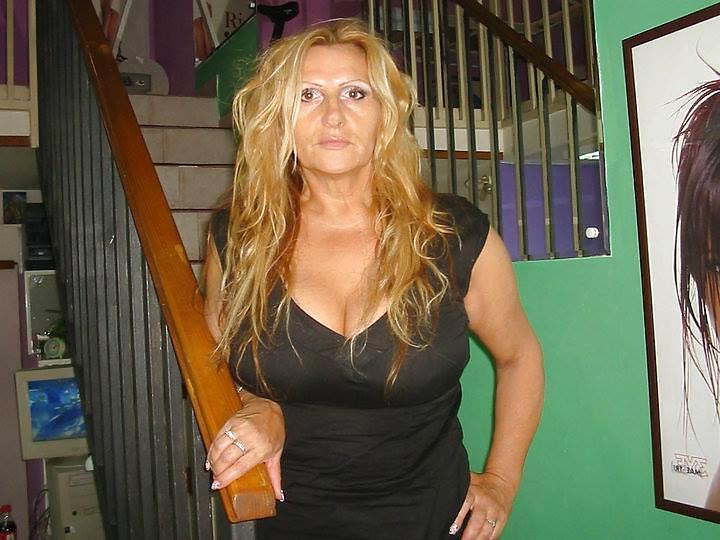 25P Serbian Milfs V