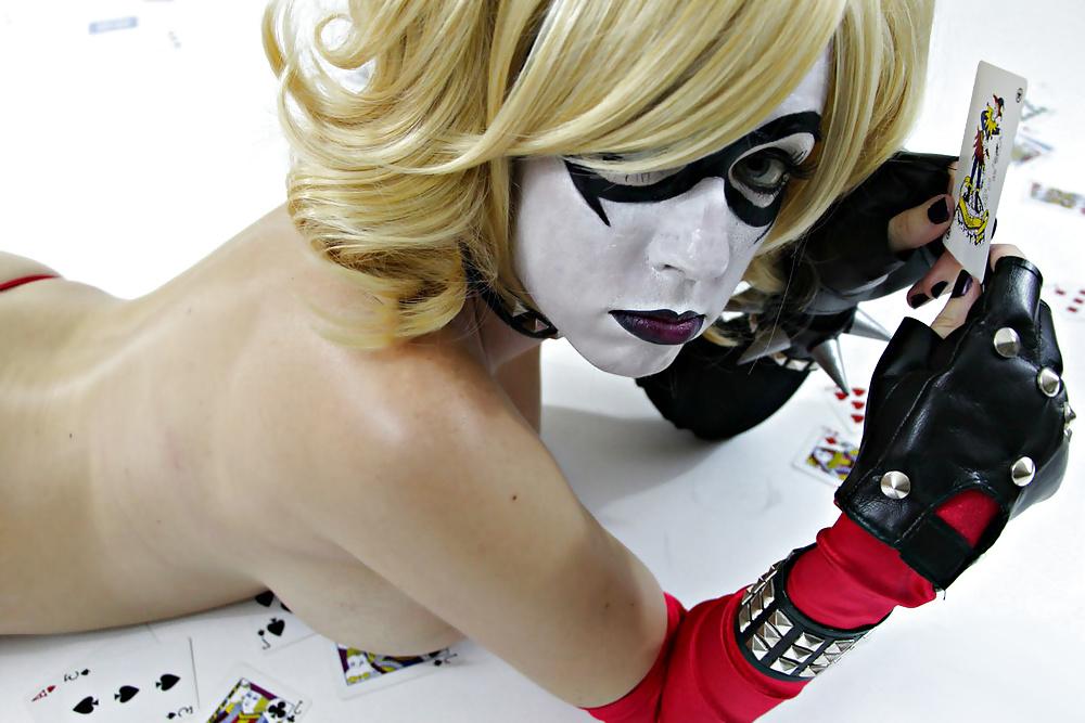 12P Big-titty Harley Quinn Cosplay