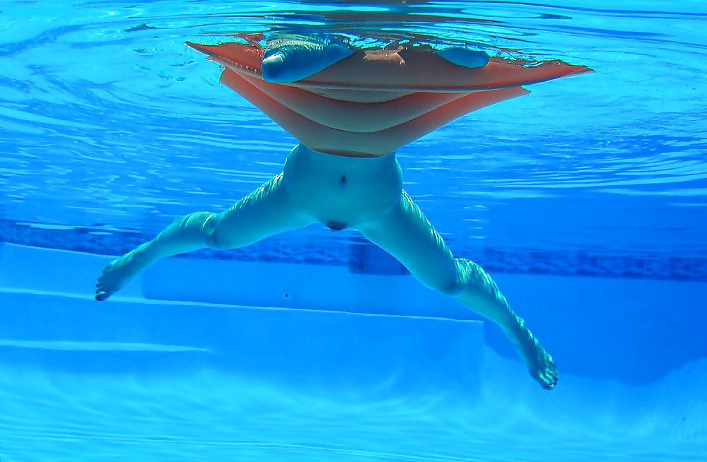 6P The little mermaid under the water 3
