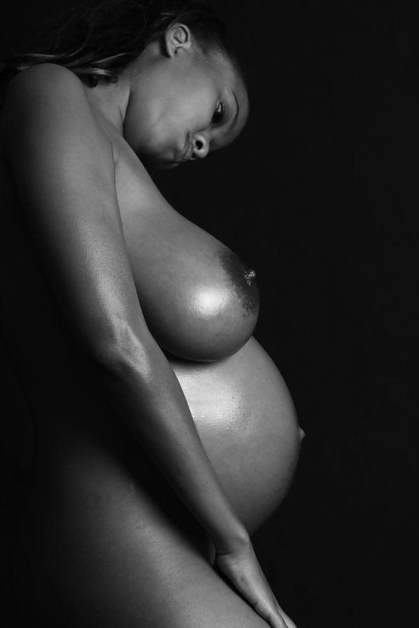 25P Pregnant beauty