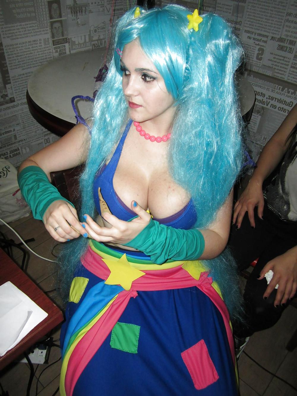 9P Stacked Cosplay Cutie