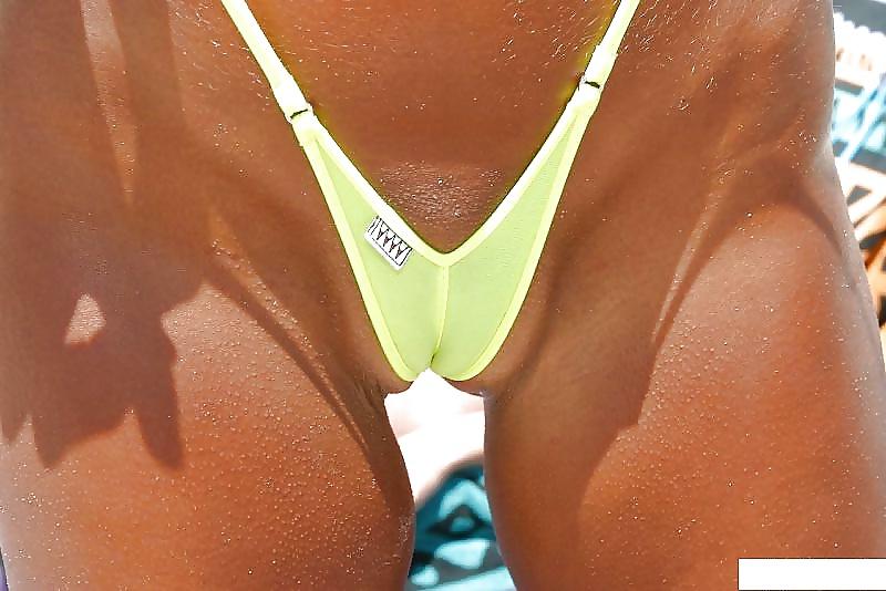 23P Now thats what i call a swimsuit