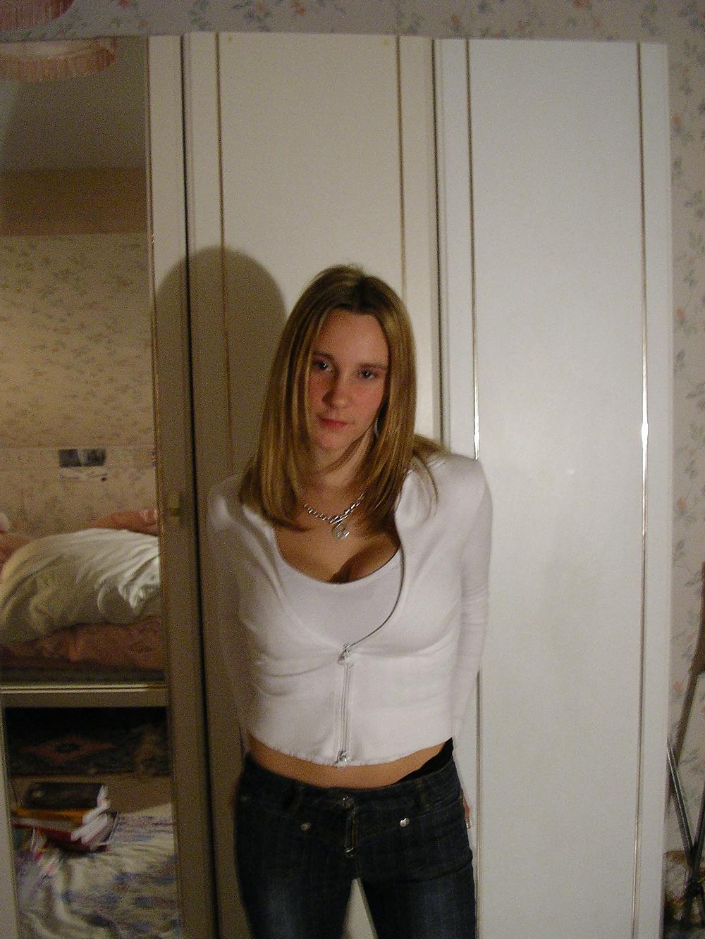 25P Horny Little Dirty Blonde