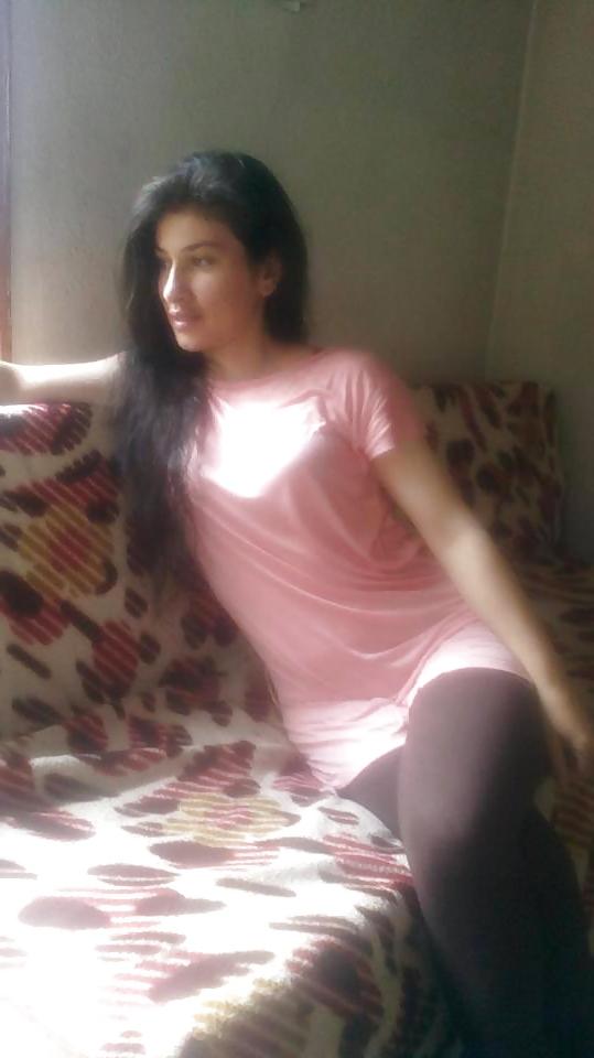 22P Turkish sexyness! Dirty Comments please!