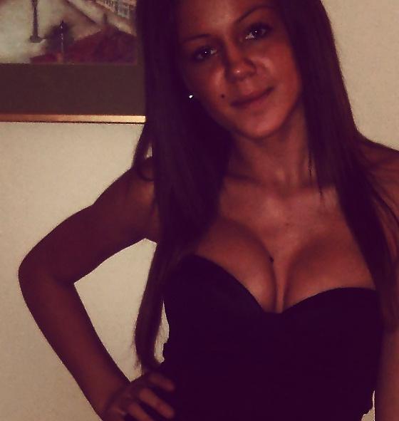 25P Serbian FB teen whores V