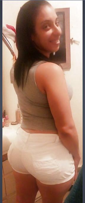 17P THICK LATIN MILF 1.