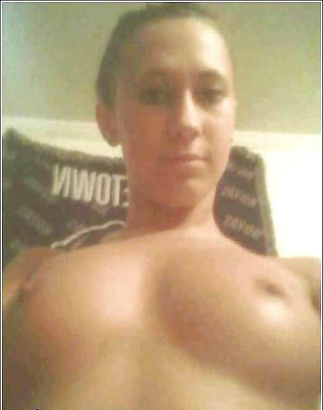 25P Lusty & Busty Teen Selfies 34